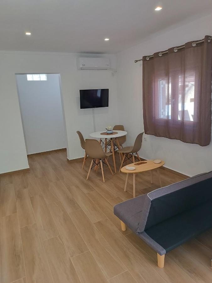 Selinia Residence Bagian luar foto